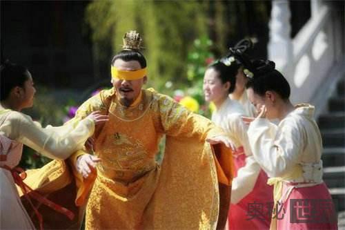 中国古代哪个皇帝老婆最多