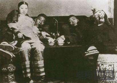 中国妓女的发展历史 也曾是公务员