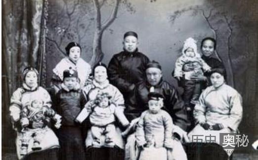 军阀张宗昌的姨太太为什么多数是娱乐圈中人？
