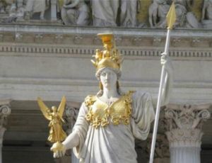 古希腊神话中的守护女神雅典娜