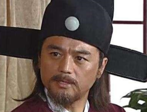 朱元璋废除宰相的原因是什么？对明朝有什么影响？
