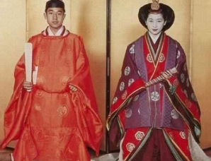 日本天皇家族历史传承