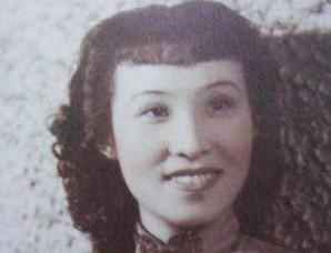 袁迪新的缠绵爱情与无奈婚姻