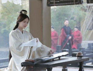 《洛神赋》中的洛神是曹丕的妃子甄姬吗?